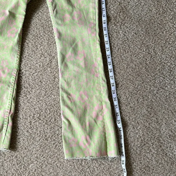 Zara High Rise Kick Flare Lime Green and Pink Floral Print Mod Jeans Size 4 - Picture 2 of 8